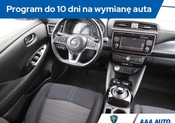 Nissan Leaf cena 66000 przebieg: 40038, rok produkcji 2018 z Golina małe 379